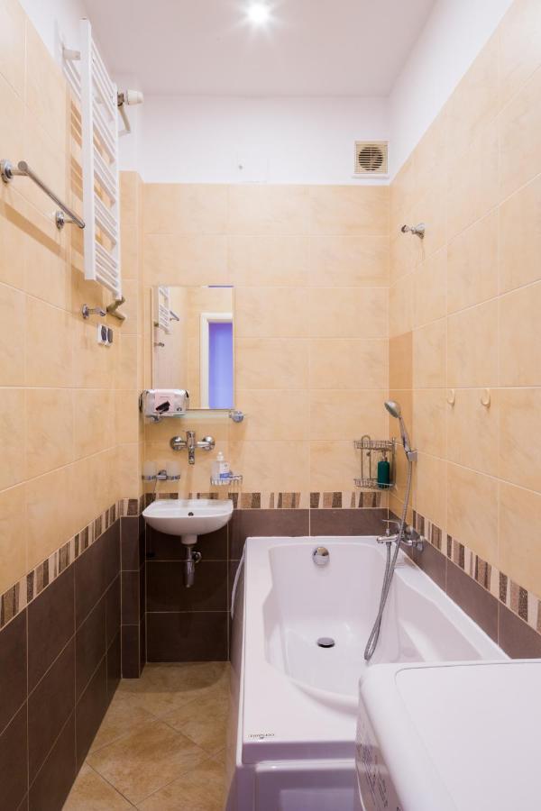 Apartment Metro Politechnika Varšava Exteriér fotografie